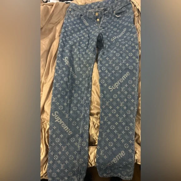 Louis Vuitton x supreme denim these jeans are hard to find got them in 2017